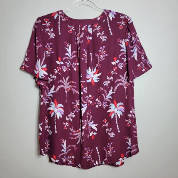 Liz Claiborne Womens Top Plus Size 1X Purple Floral Flutter Sleeve Pleated VNeck - Picture 4 of 6